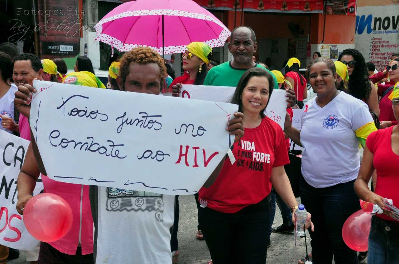 Caminhada do dezembro vermelho